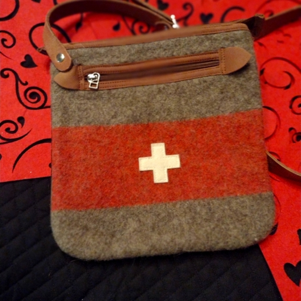 Karlen Swiss blanket purse. Excellent shape